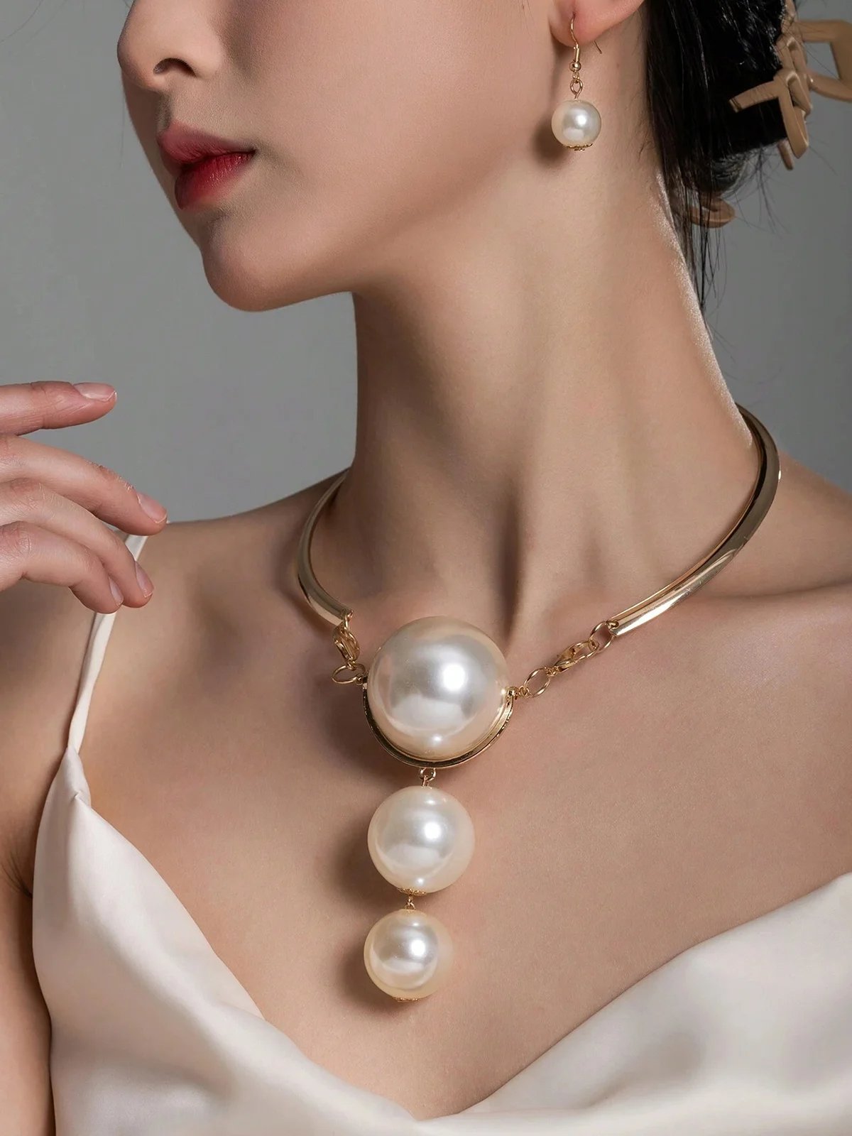 Exaggerated Imitation Pearl Party Jewelry Set