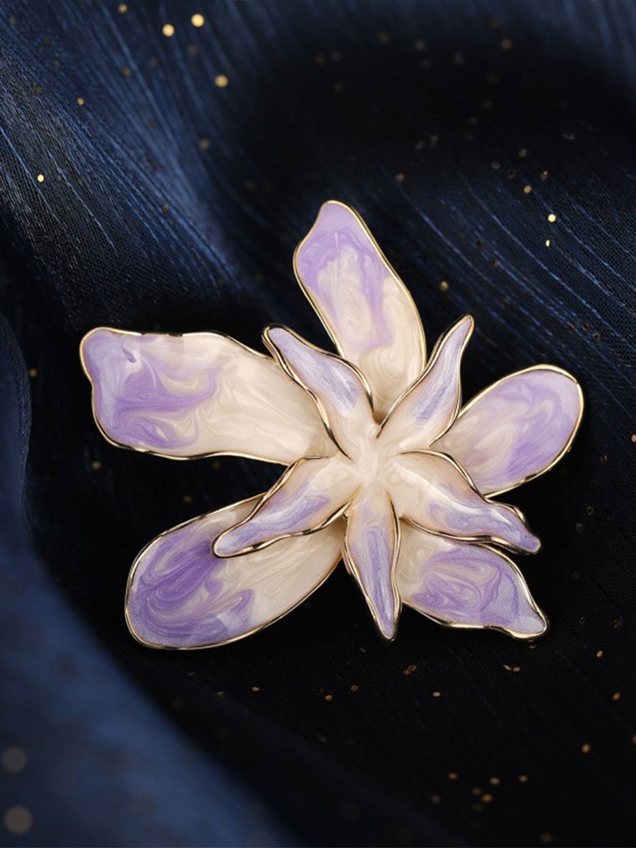 Elegant Lavender and Ivory Floral Brooch